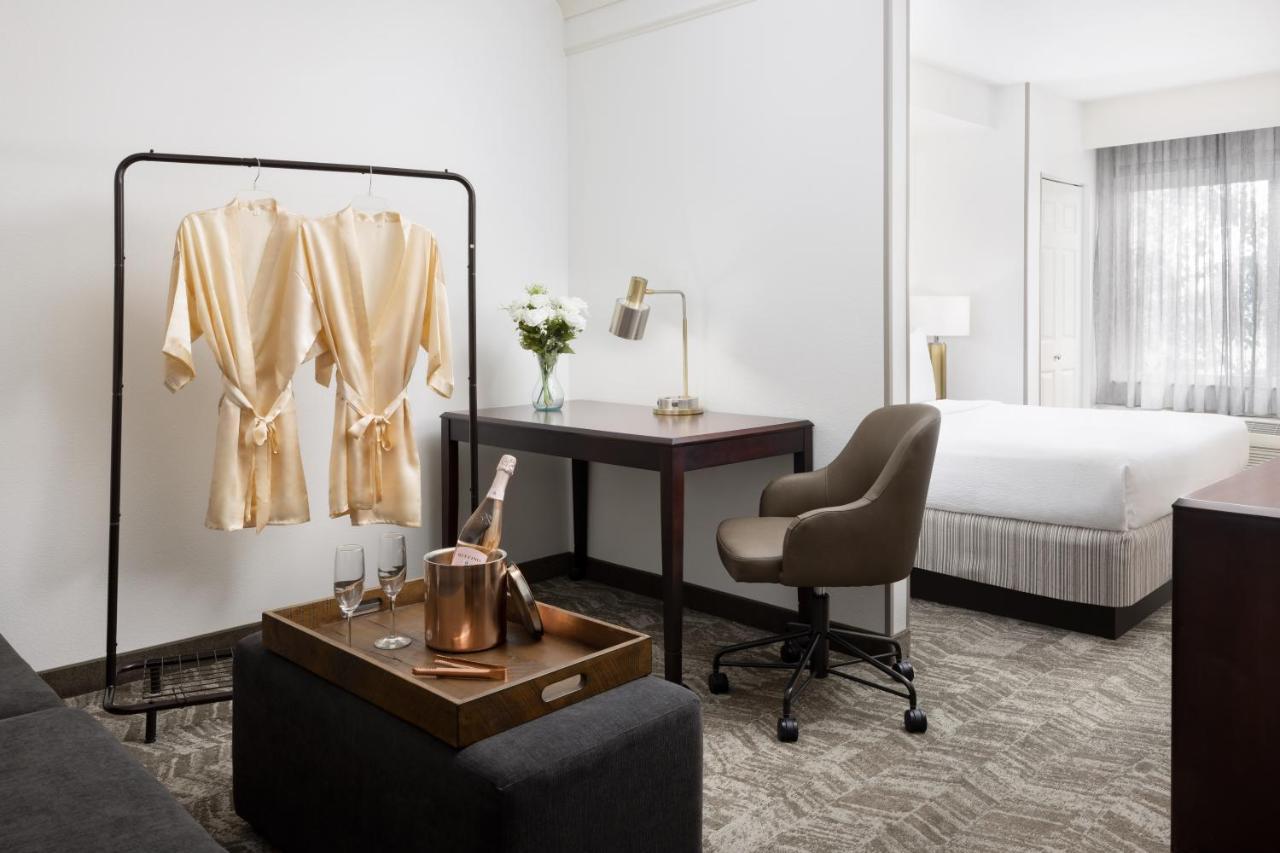 Springhill Suites Fresno Zewnętrze zdjęcie