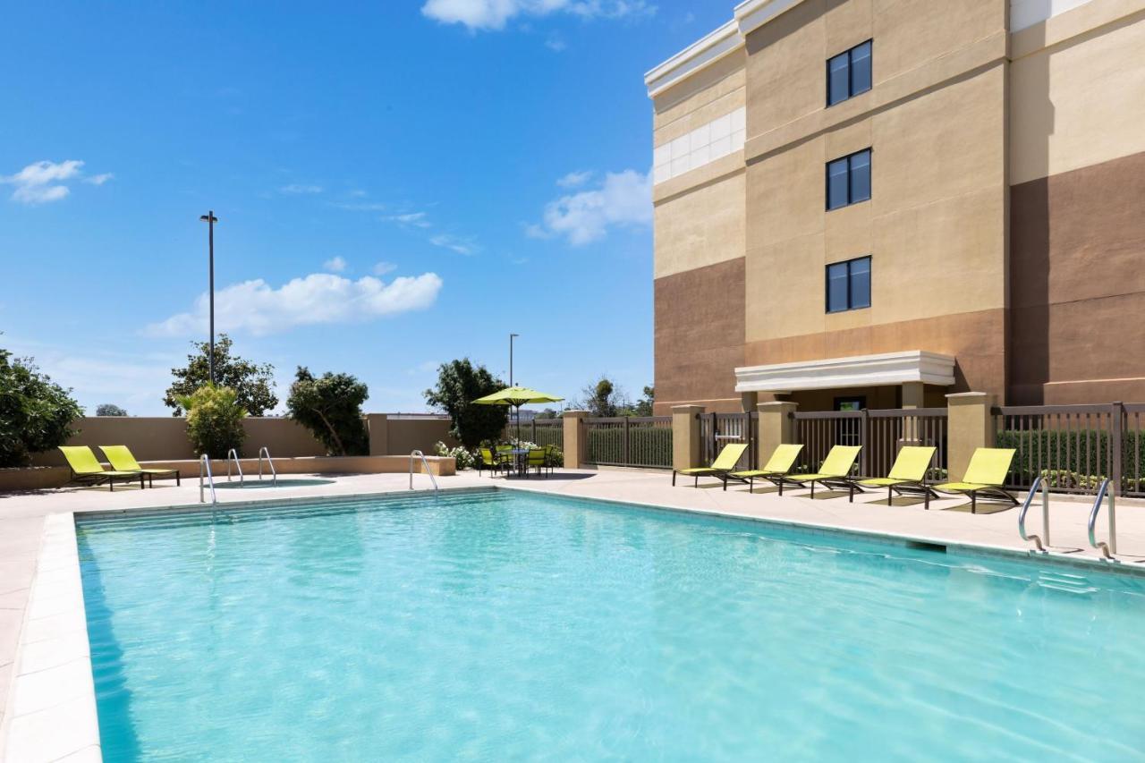 Springhill Suites Fresno Zewnętrze zdjęcie