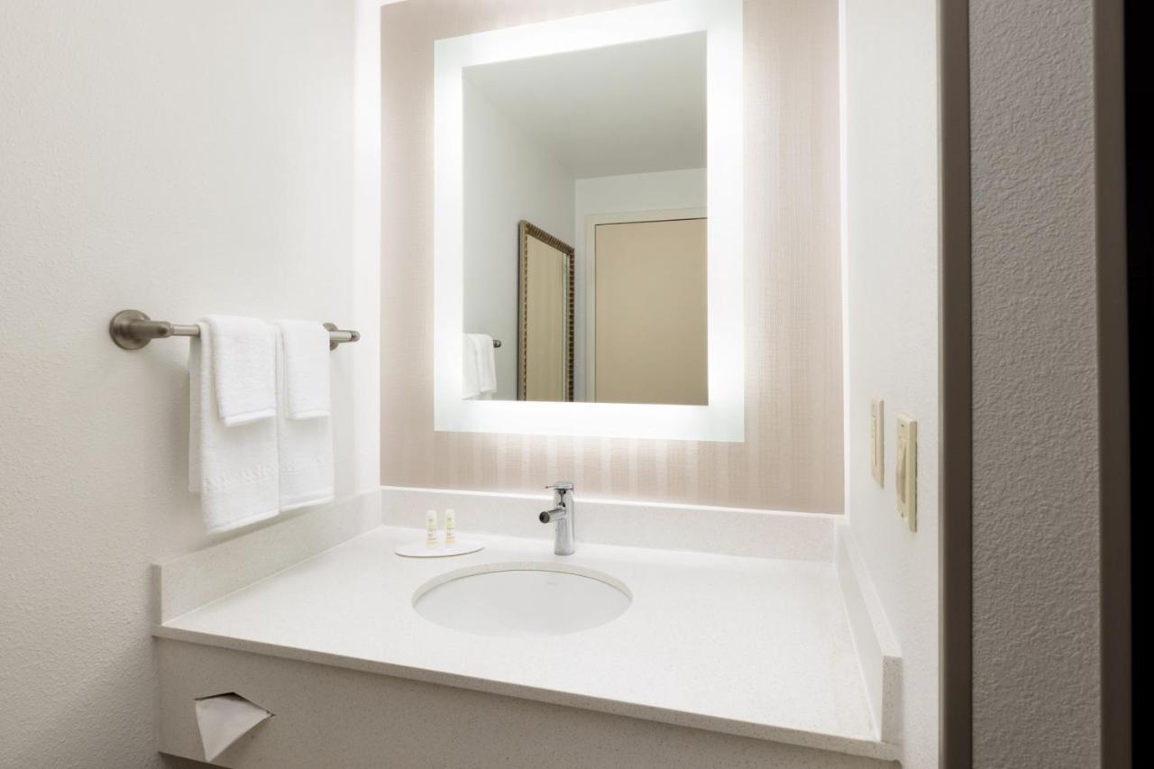 Springhill Suites Fresno Zewnętrze zdjęcie