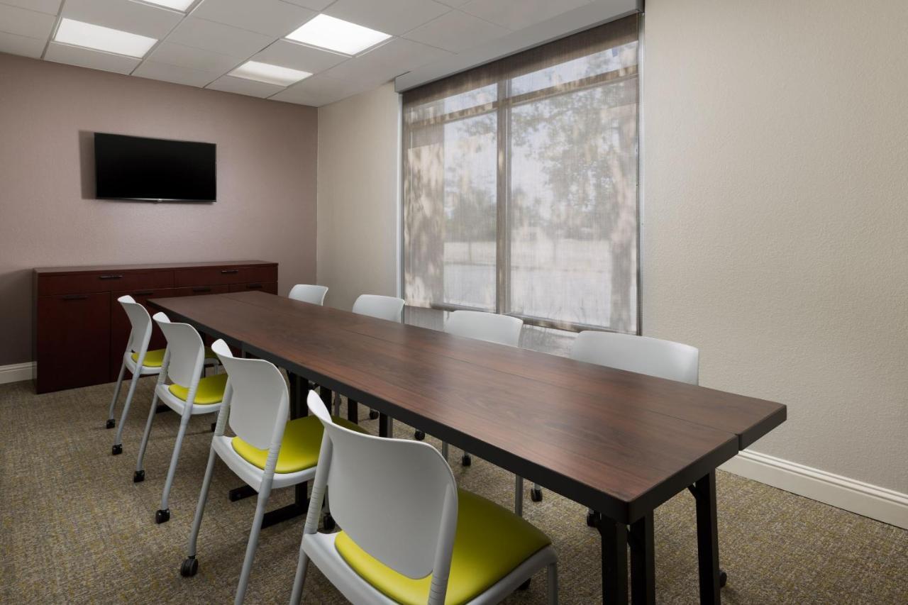 Springhill Suites Fresno Zewnętrze zdjęcie