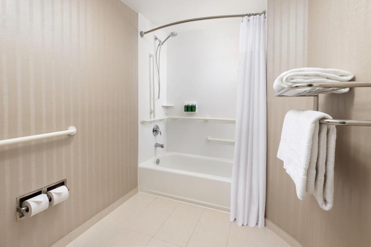 Springhill Suites Fresno Zewnętrze zdjęcie