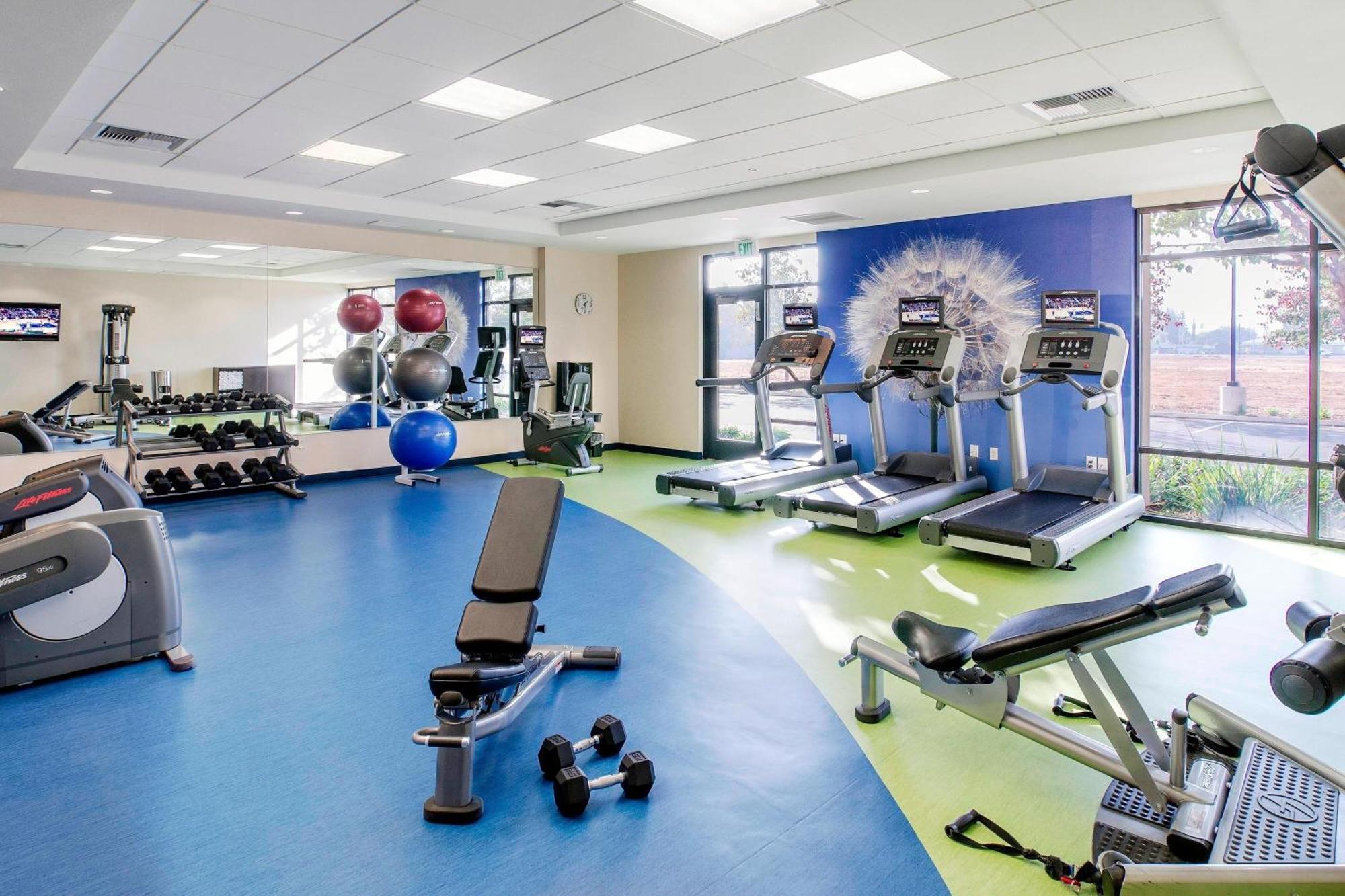 Springhill Suites Fresno Zewnętrze zdjęcie