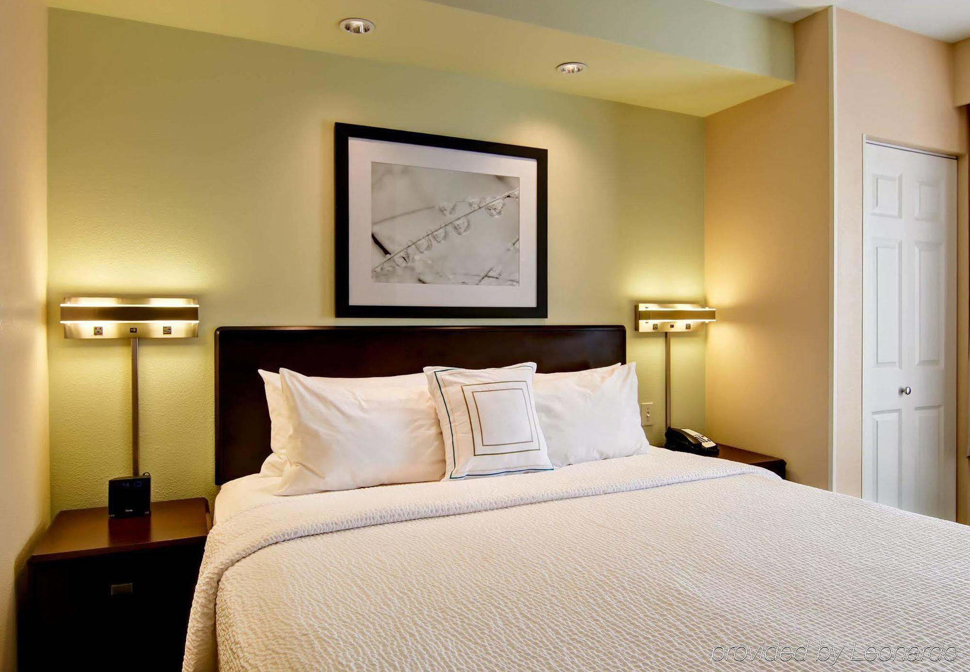 Springhill Suites Fresno Zewnętrze zdjęcie