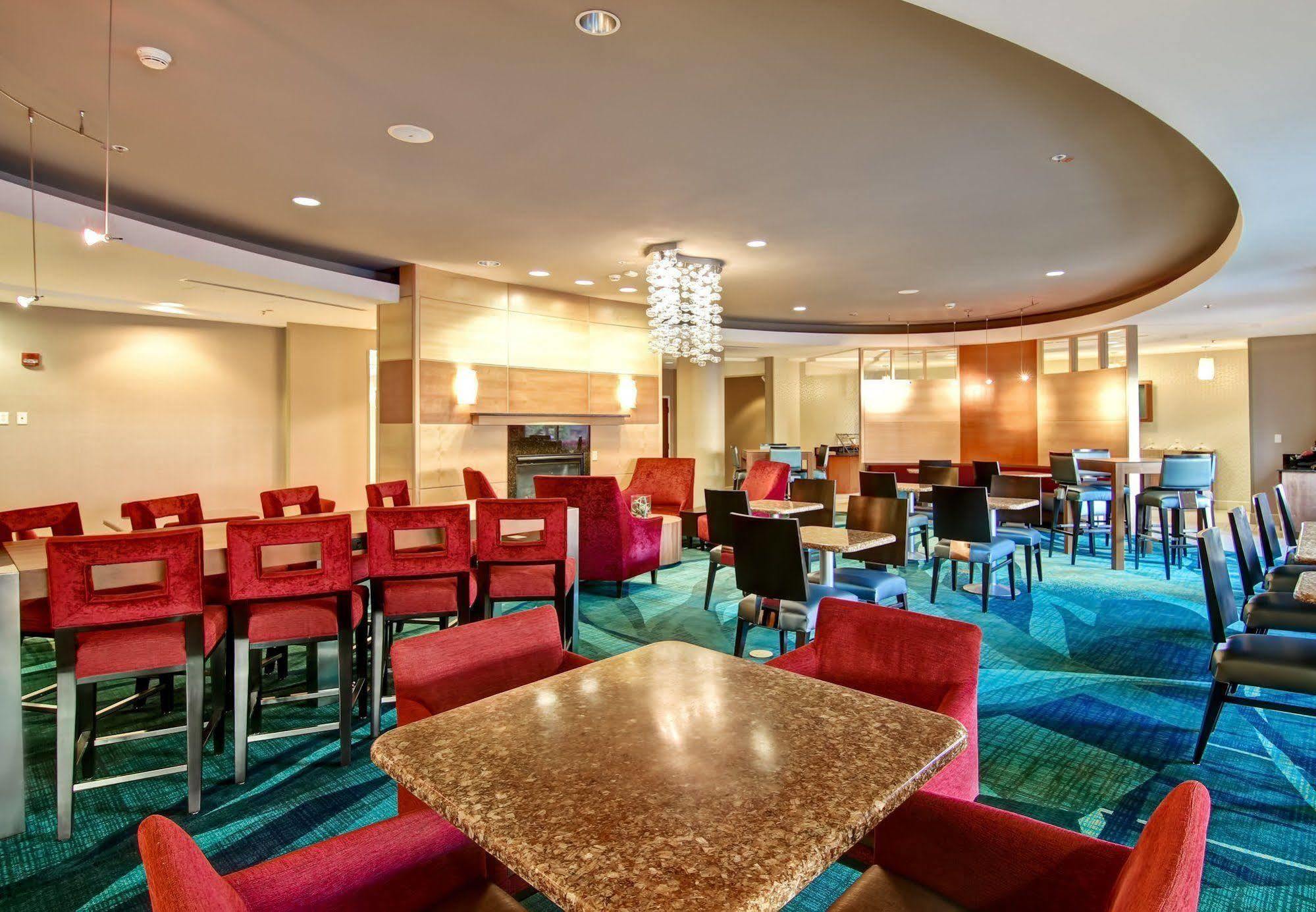 Springhill Suites Fresno Zewnętrze zdjęcie