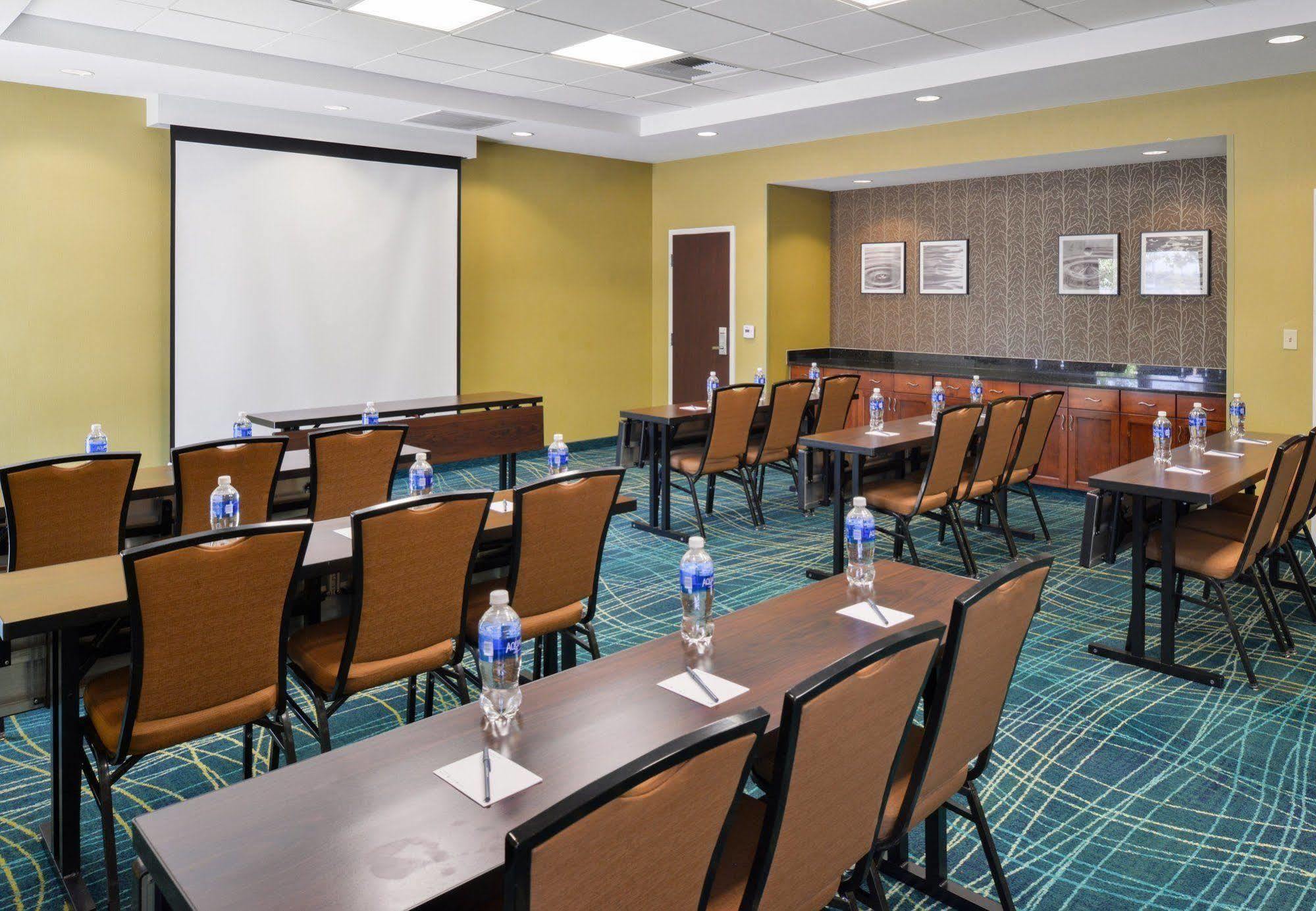 Springhill Suites Fresno Zewnętrze zdjęcie